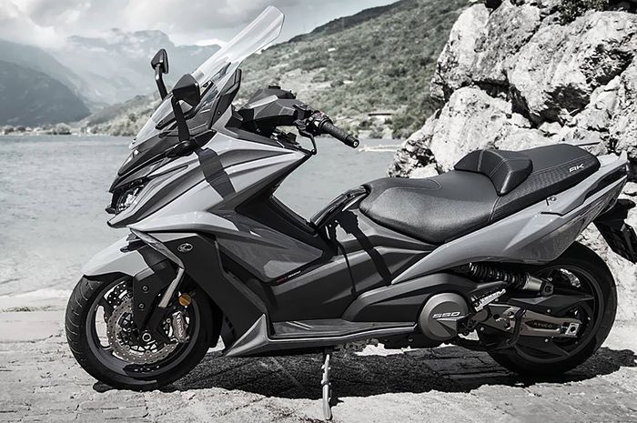 Kymco AK 550 harganya 300 jutaan