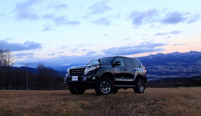 Modifikasi Toyota Land Cruiser Prado hasil garapan Jaos