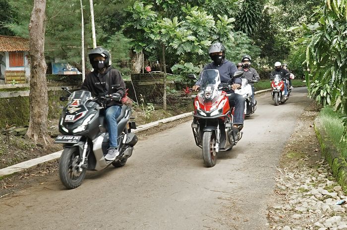 Astra Motor Yogyakarta gelar Honda ADV Urban Exploride jelajahi kawasan wisata Imogiri.