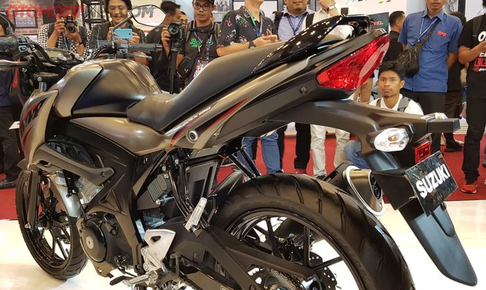 Tampak belakang Suzuki GSX 150 Bandit