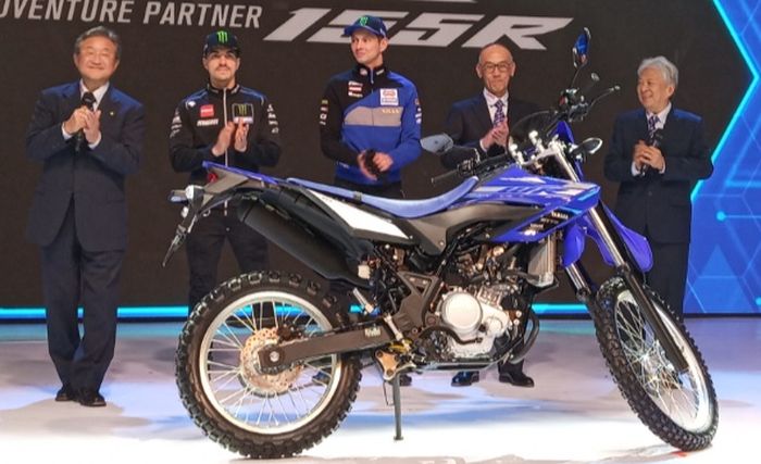 Yamaha WR 155R posisi knalpotnya di kiri