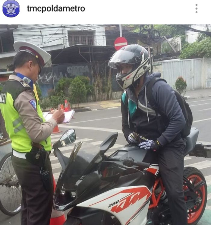 Polri lakukan penindakan terhadap pemotor yang masih nekat tidak pasang TNKB