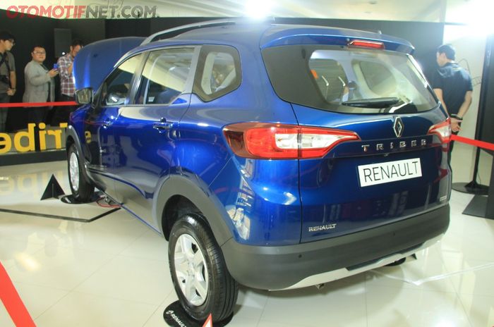 Renault Triber dipastikan hadir di ajang GIIAS 2019. Model terbaru Renault ini mengusung konsep MPV 7-seater.