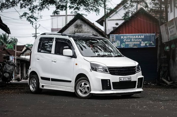 Modifikasi Suzuki Wagon R pakai body kit custom