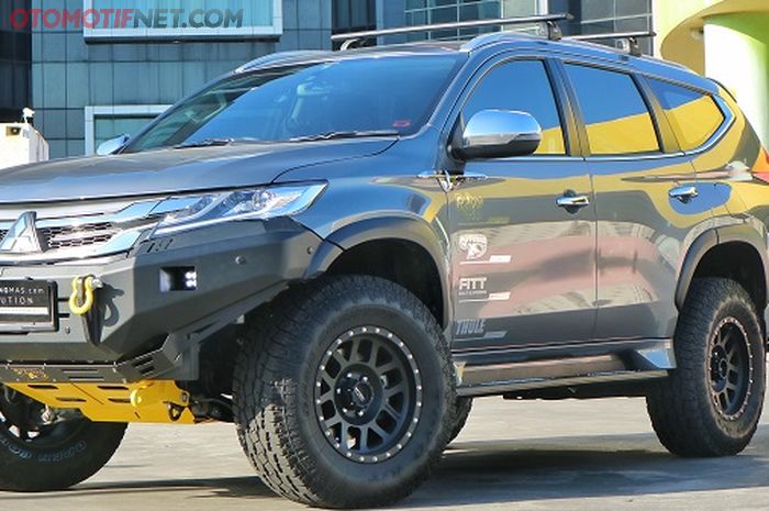 Modifikasi Mitsubishi Pajero Sport Dakar 4x2 2017 Pakai Obat Ganteng Khusus Pajero Sport Gridoto Com