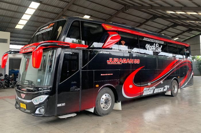 Ilustrasi. Armada bus PO Juragan99 Trans.