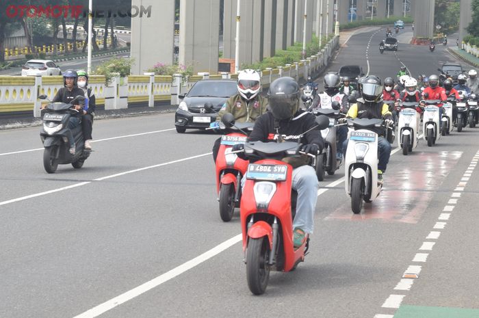 EM1 e: Urban Eco Ride with Journalist diselenggarakan oleh PT Astra Honda Motor (AHM) bersama PT Wahana Makmur Sejati (WMS)