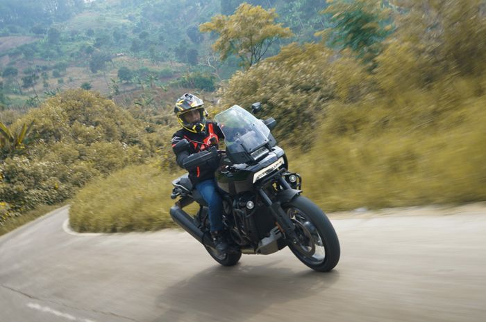 Dengan mesin baru, Harley-Davidson pan America 1250 Special punya performa impresif