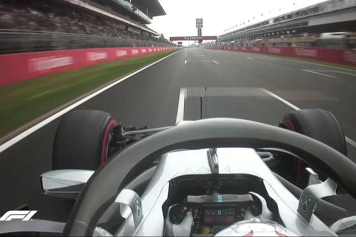 Lewis Hamilton sangat cepat di sesi kualifikasi