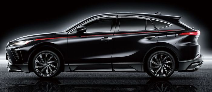 Tampilan samping modifikasi Toyota Harrier 2020 pakai body kit TDR