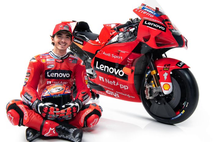 Waduh! Francesco Bagnaia membongkar aib Valentino Rossi saat membela tim pabrikan Ducati di MotoGP 2011 dan 2012