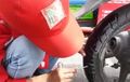 Bahaya Ban Tubeless Ditambal Pakai Cara Tusuk, Lebih Aman Metode Ini