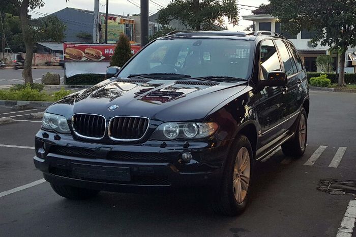 BMW X5  SUV bekas yang berkelas namun barangnya langka