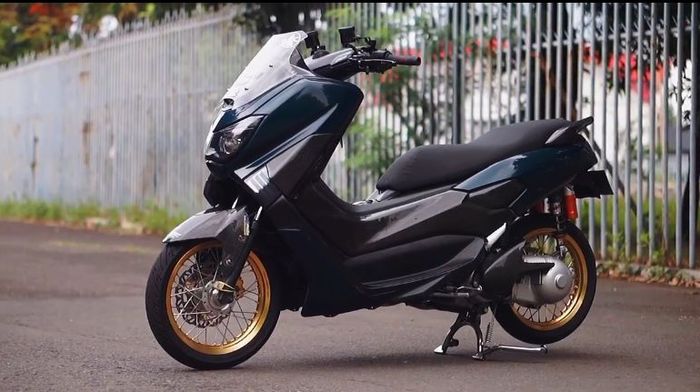 Yamaha NMAX lama berdandan street racing