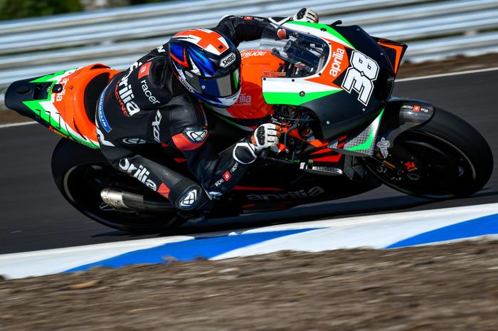 Test Rider Aprilia, Bradley Smith jadi yang tercepat pada uji coba di Sirkuit KymiRing untuk MotoGP Finlandia (20/8/2019)