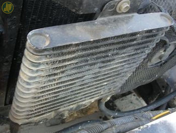 Wajib memilih penempatan oil cooler yang tepat supaya pendinginannya tidak terhambat. 