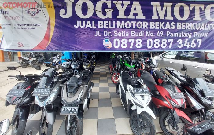 Ilustrasi. Showroom Motor Bekas Jogya Motor di Tangerang Selatan.