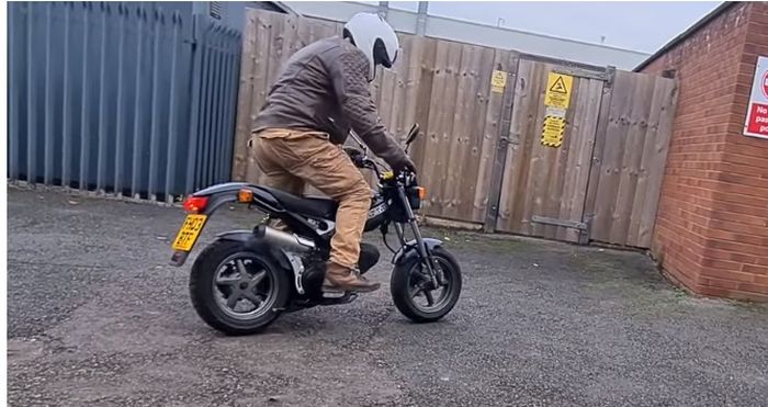 Motor ini punya dimensi yang mungil