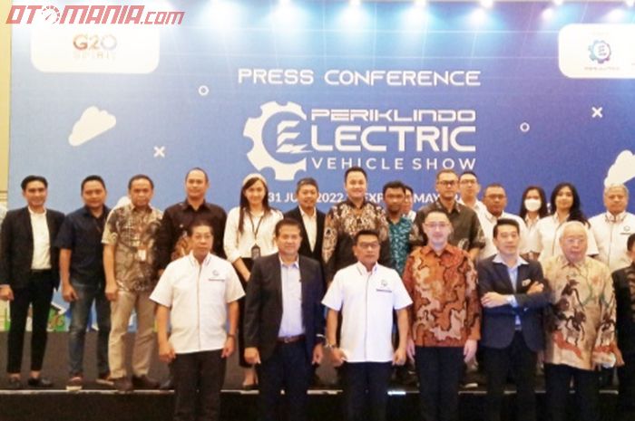 Peserta konferensi pers Periklindo Electric Vehicle (PEV) Show 2022, untuk menggelar pameran kendaran listrik.