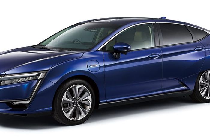 Honda Clarity PHEV telah dipasarkan di Jepang