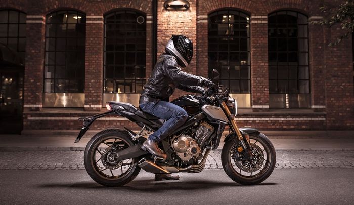 Bisa dibilang versi cafe dari CB650F