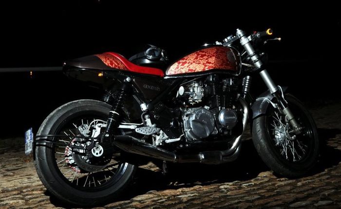Kawasaki Zephyr 550 custom cafe racer dari Spirit Oldies &lsquo;n Classic