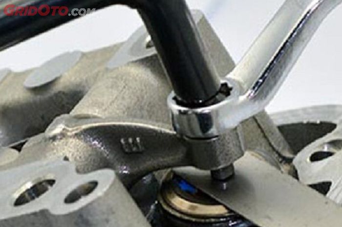 Mengingat Lagi Fungsi  Setel Klep  Penting Enggak di Motor  