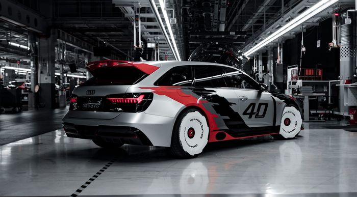 Digimods Audi RS6 Avant bergaya mobil balap retro Audi 90 Quattro IMSA GTO