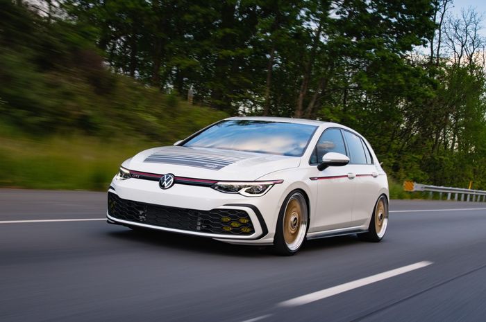 Modifikasi VW Golf GTI Mk8 kece dengan konsep retro