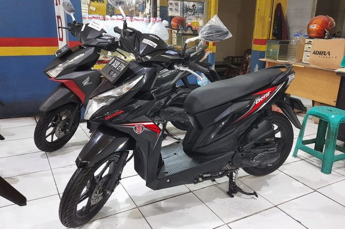 Nikol Eniston POV pornosida