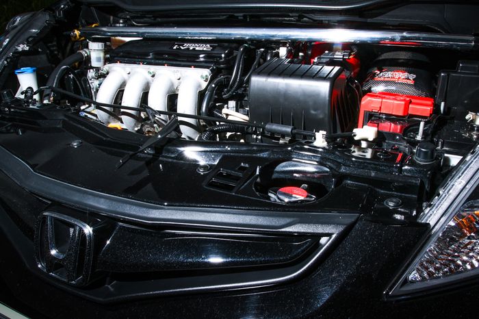 Modifikasi Honda Jazz GE8 sudah kena upgrade mesin biar kencang