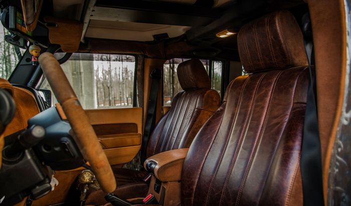 Modifikasi Jeep Wrangler JK berbodi karat ternyata simpan kabin mewah