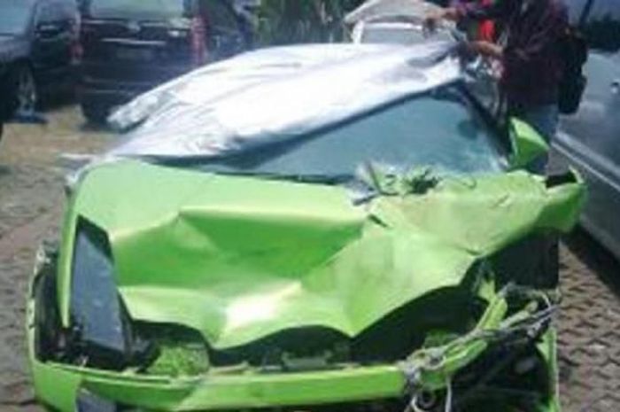 Mobil Lamborghini milik Hotman Paris Hutapea yang mengalami kecelakaan(Tribunnews.com/Theresia Felisiani)