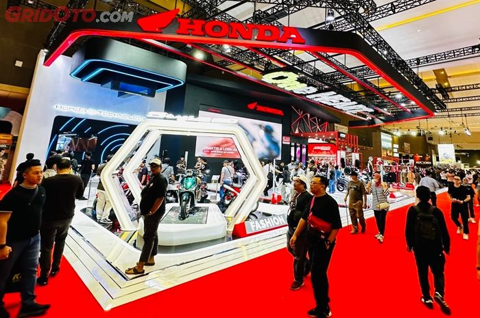 (ilustrasi) booth Honda. IMOS 2024 digelar lima hari pada 30 Oktober hingga 3 November 2024 di ICE, BSD City, Kabupaten Tangerang.