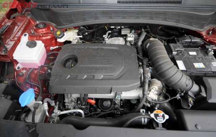 Mesin U2 1.5L e-VGT CRDi Kia Seltos diesel. Punya tenaga maksimum 115 PS di 4.000 rpm dan tosi 250 Nm di 1.500 - 2.750 rpm