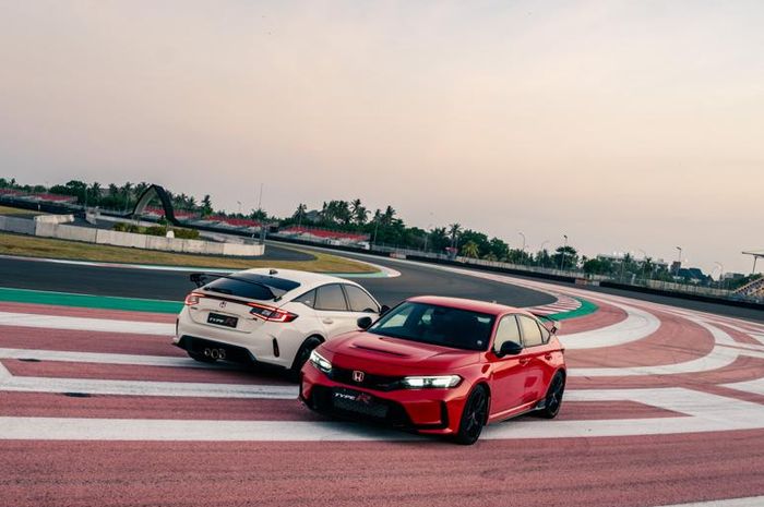 Ilustrasi, Honda Civic Type R di Sirkuit Mandalika, Lombok