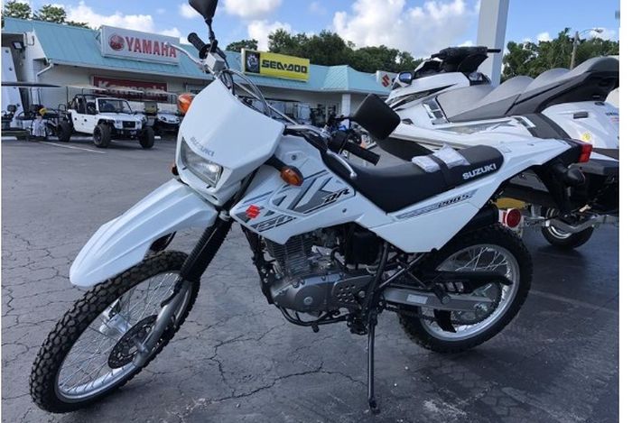 Suzuki DR200