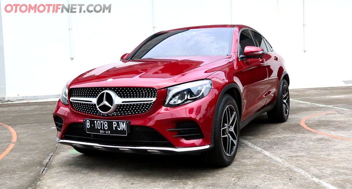 Mercedes-Benz GLC 300 Coupe AMG Line