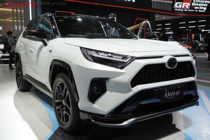 Kisaran harga Toyota RAV4 GR Sport PHEV tahun 2026.