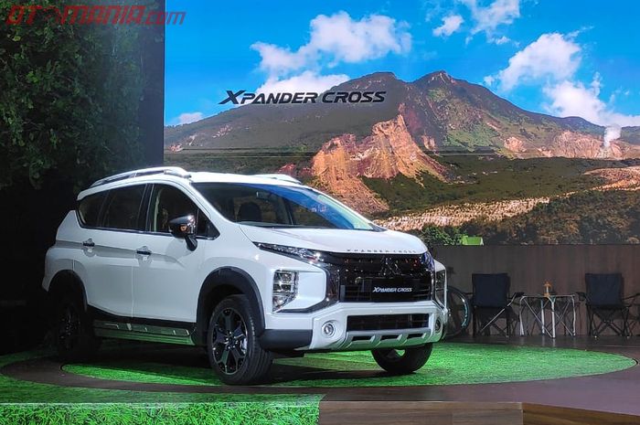 Mitsubishi Xpander Cross diluncurkan di Jakarta 12/11/2019)