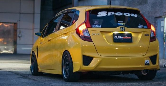 Honda Jazz, tampilan belakang  