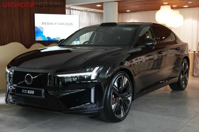 Kisaran harga Volvo ES90 BEV Saloon tahun 2026.