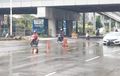 Warga Keluhkan Jalan Berlubang dan Basah di Depan Pondok Indah Mall, Ekstra Waspada Kalau Mau Lewat