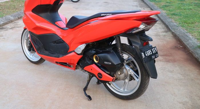 Pelek Honda SH150i pada Honda PCX 150 dibalut ban Maxxis