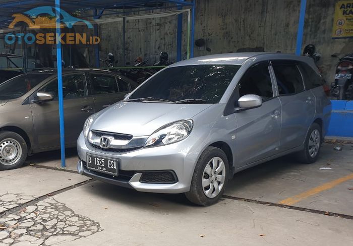 Honda Mobilio 2015 makin murah.