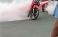 Diduga Dari Percikan Busi Sebuah Motor Terbakar Usai Isi BBM di SPBU Kabupaten Malang