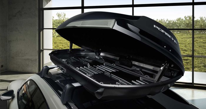 Roof box Tequipment Performance punya kapasitas 480 liter