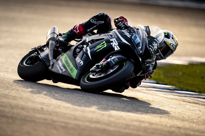 Jonathan Rea sukses menjadi yang tercepat, sementara  Alvaro Bautista masih beradaptasi, berikut hasil tes WorldSBK Jerez hari kedua