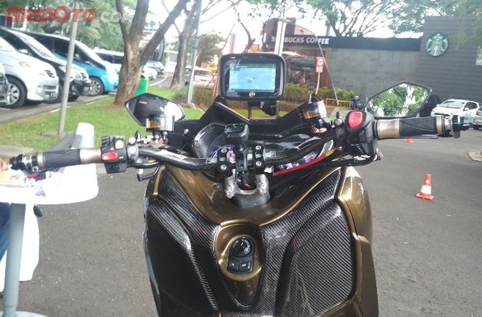 Setang fatbar di XMAX 250