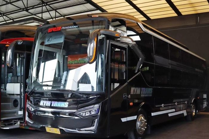 Armada sleeper bus baru KYM Trans.